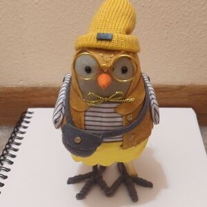 Featherly Friends - AppleChic Yellow and Gray Owl Decor with Glasses